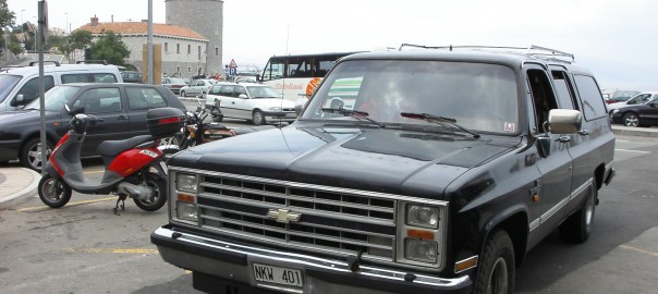 Chevrolet Suburban -88